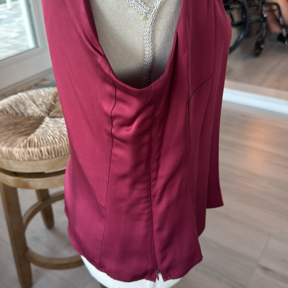 Ann Taylor size 6, maroon silk top - Picture 3 of 5